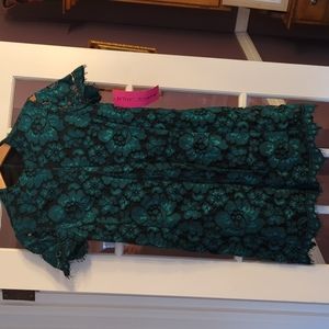 NWT Lace Overlay Mock Neck Shift Dress size 2